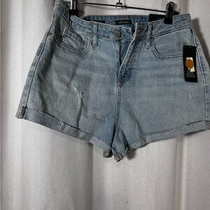 Wild Fable Super High Rise Rolled Cuff Distressed Denim Shorts Light Wash Size 6